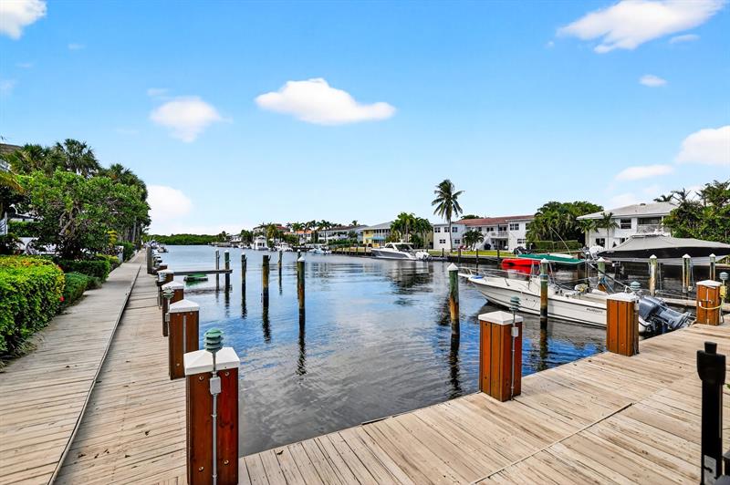 listing main picture