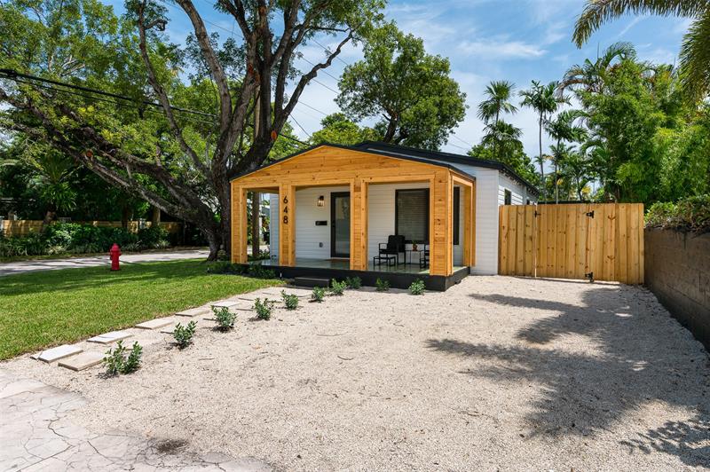 listing main picture