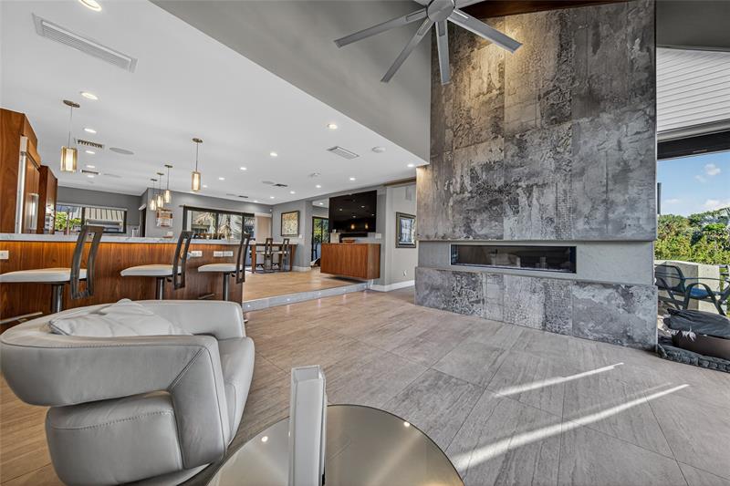 listing main picture