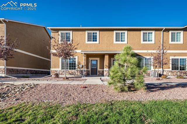 listing main picture