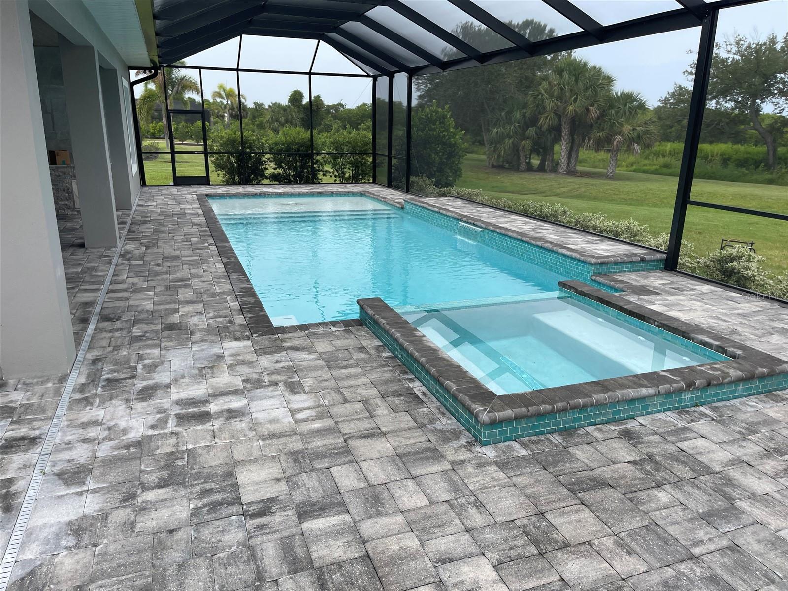 listing main picture