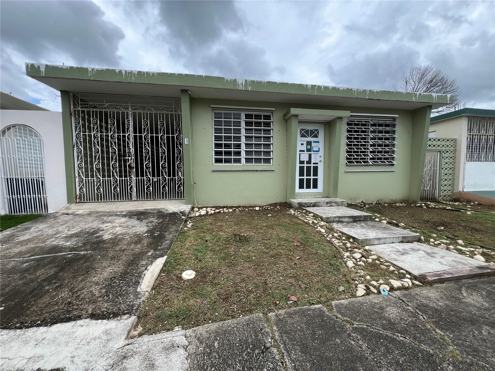 listing main picture