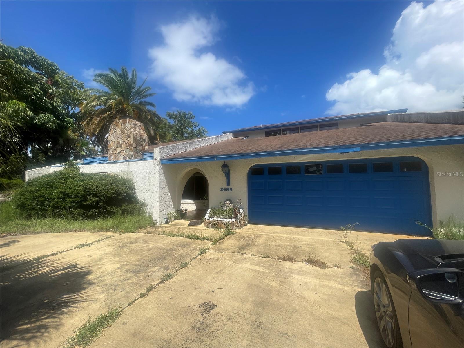 listing main picture