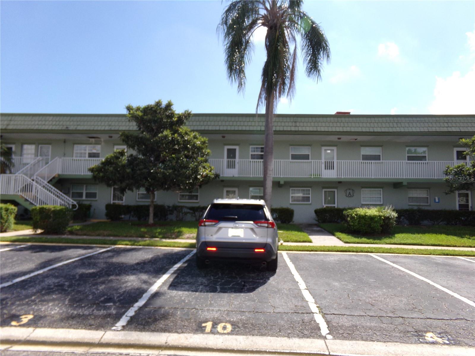 listing main picture