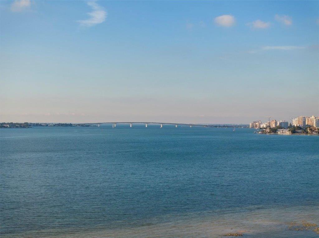 listing main picture