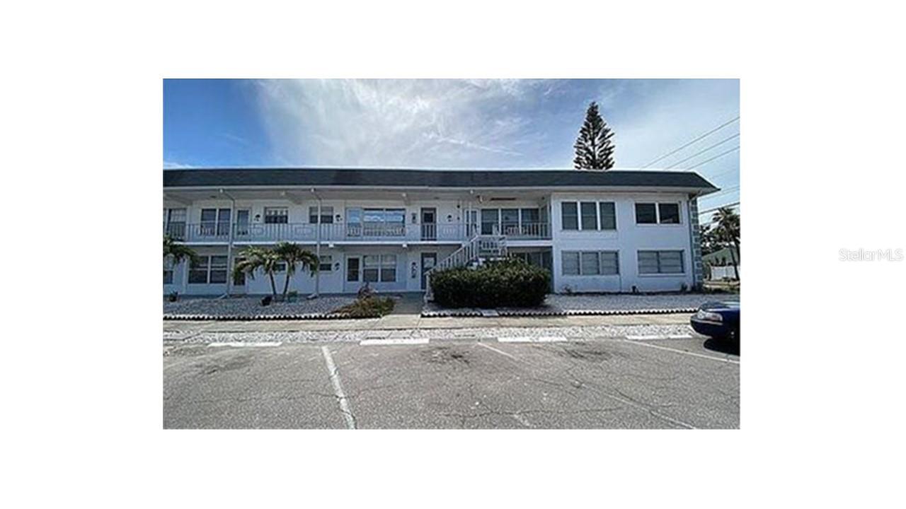 listing main picture