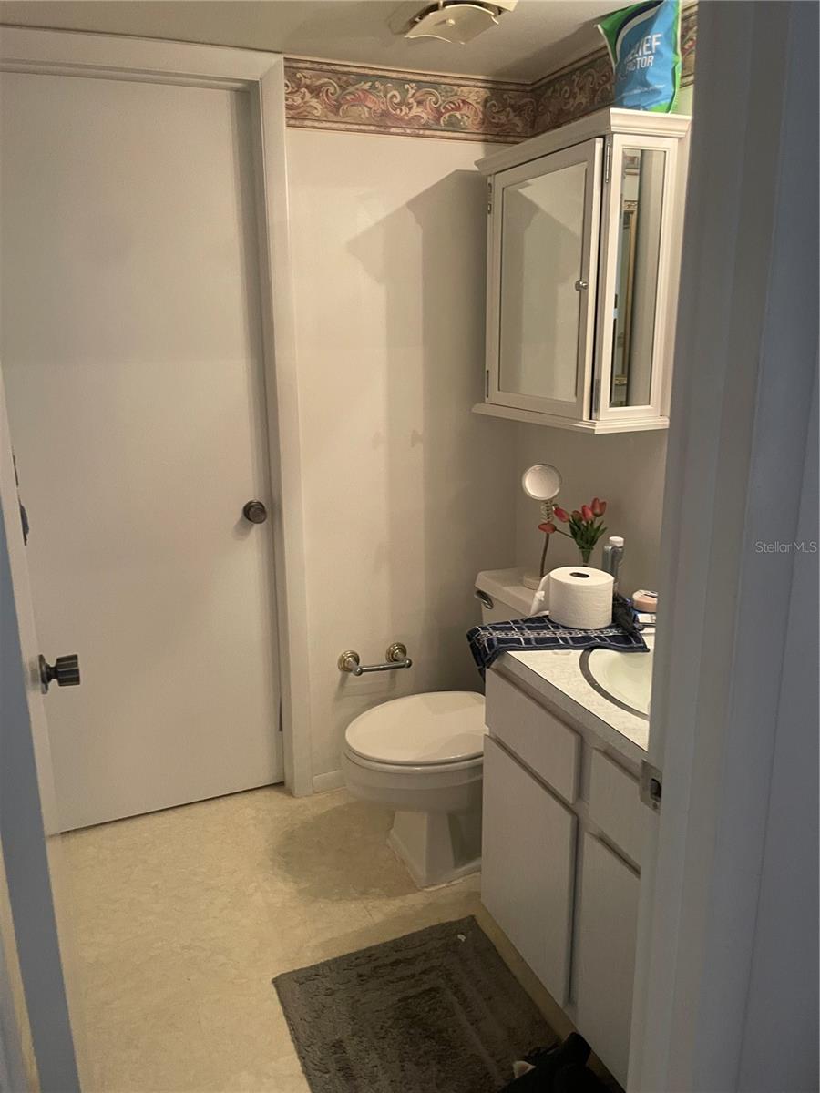 listing main picture
