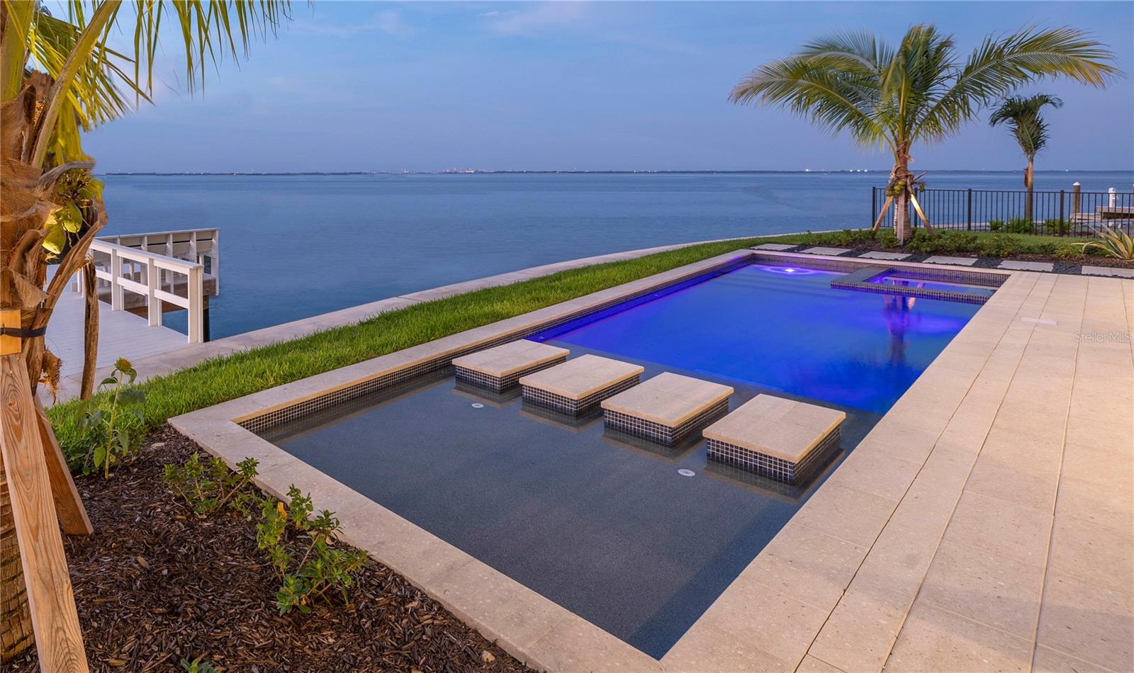 listing main picture