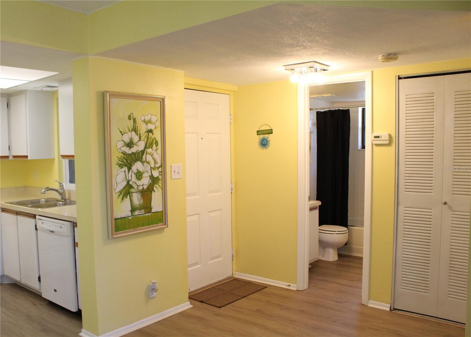listing main picture