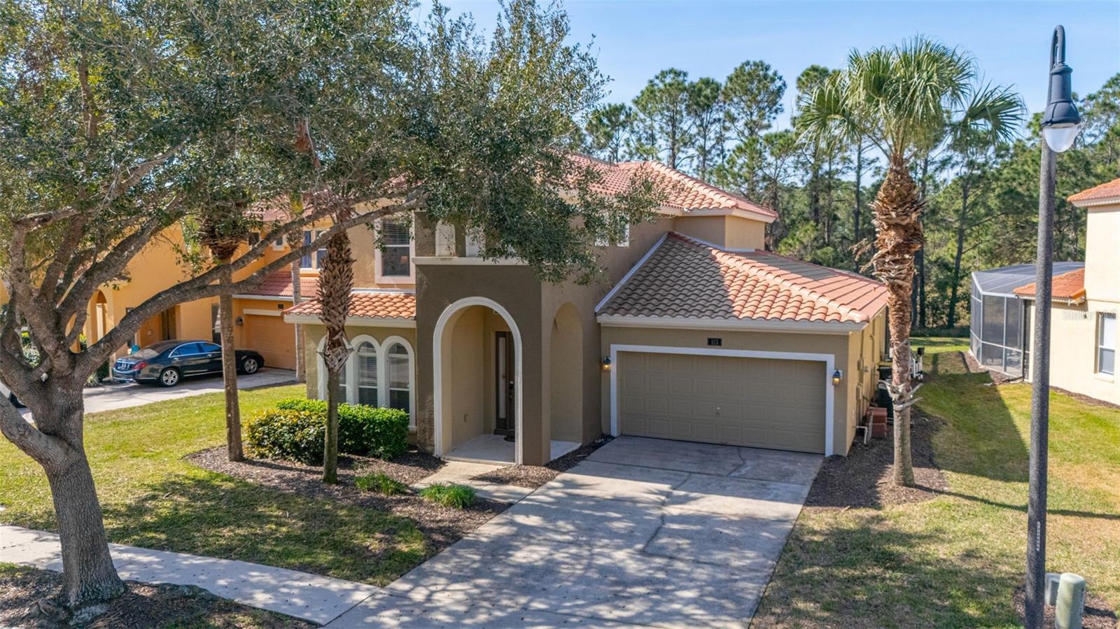 listing main picture