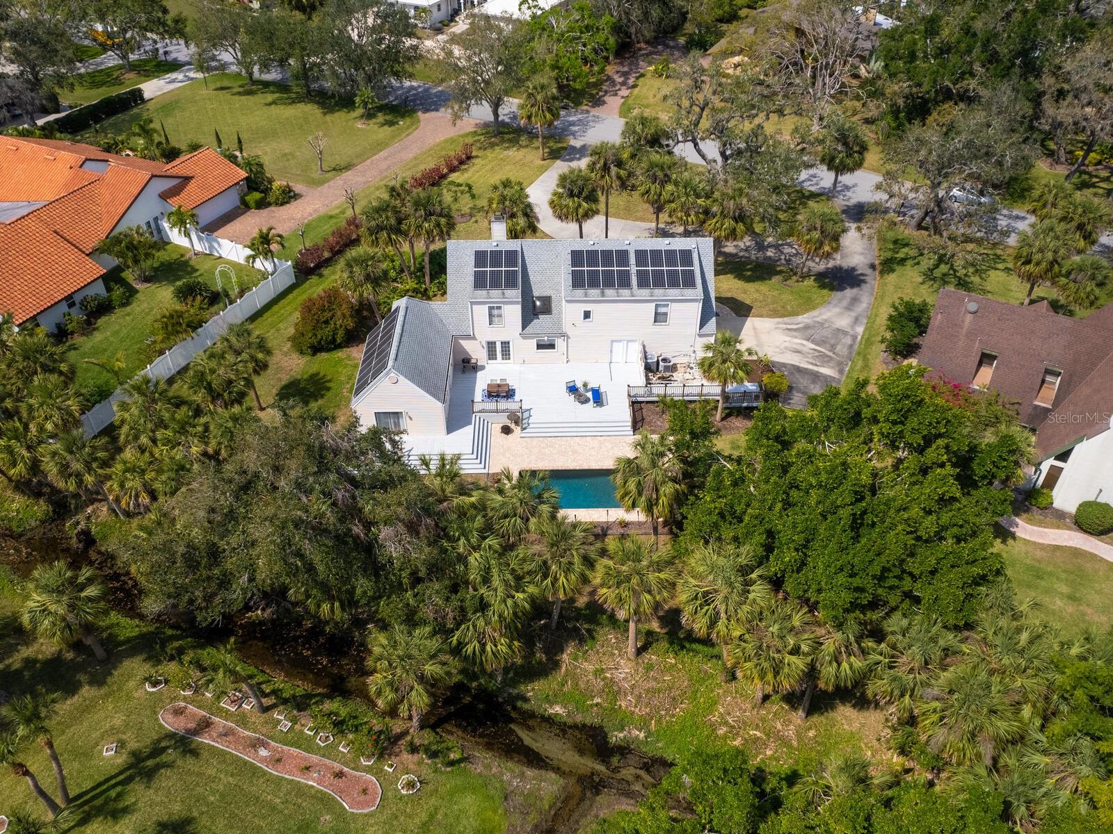 listing main picture