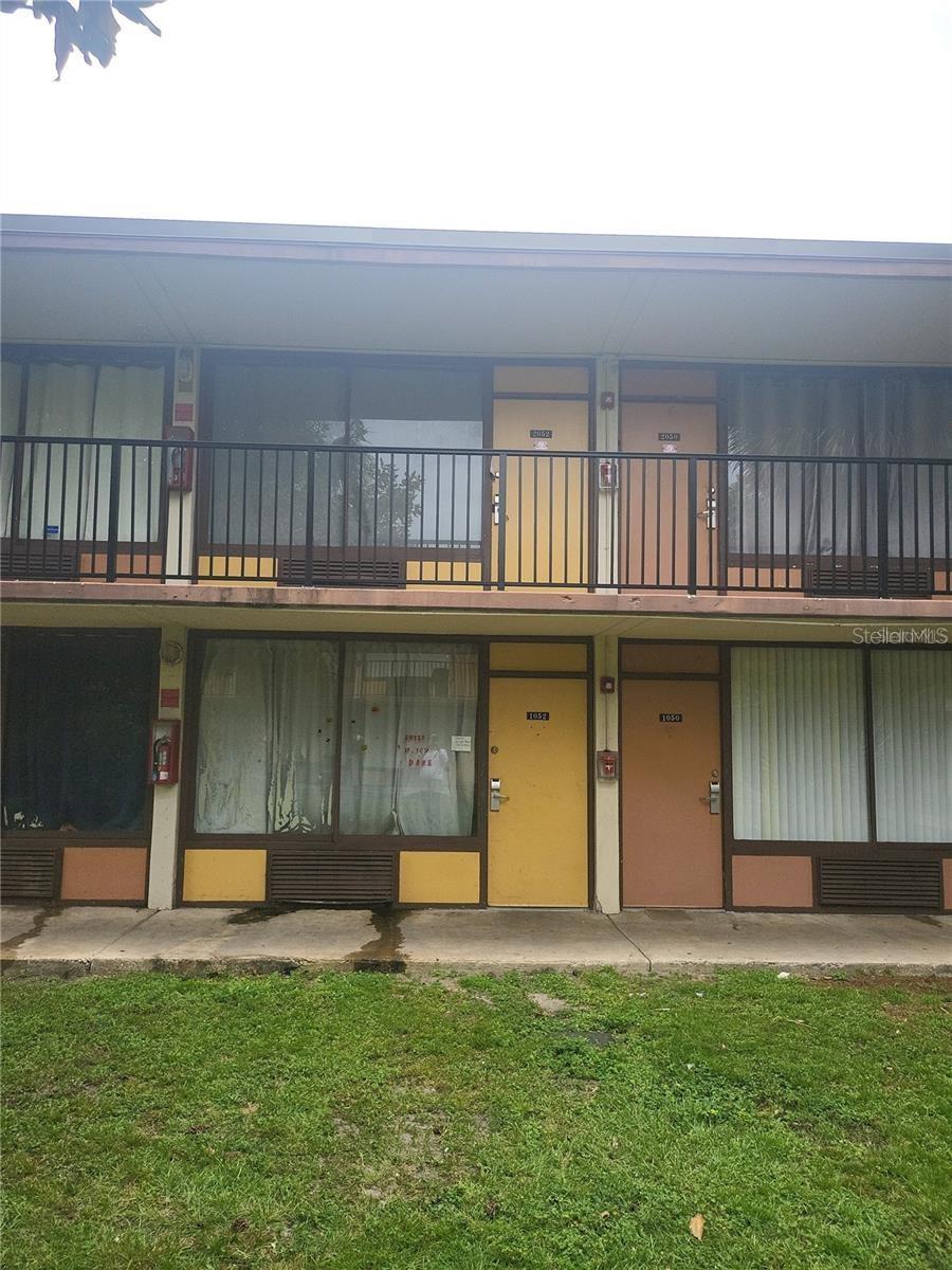 listing main picture