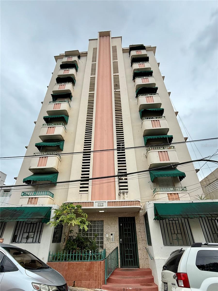 listing main picture