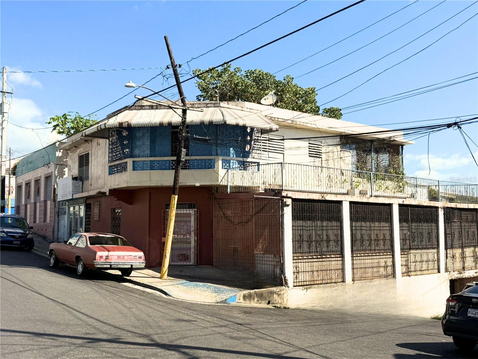 listing main picture