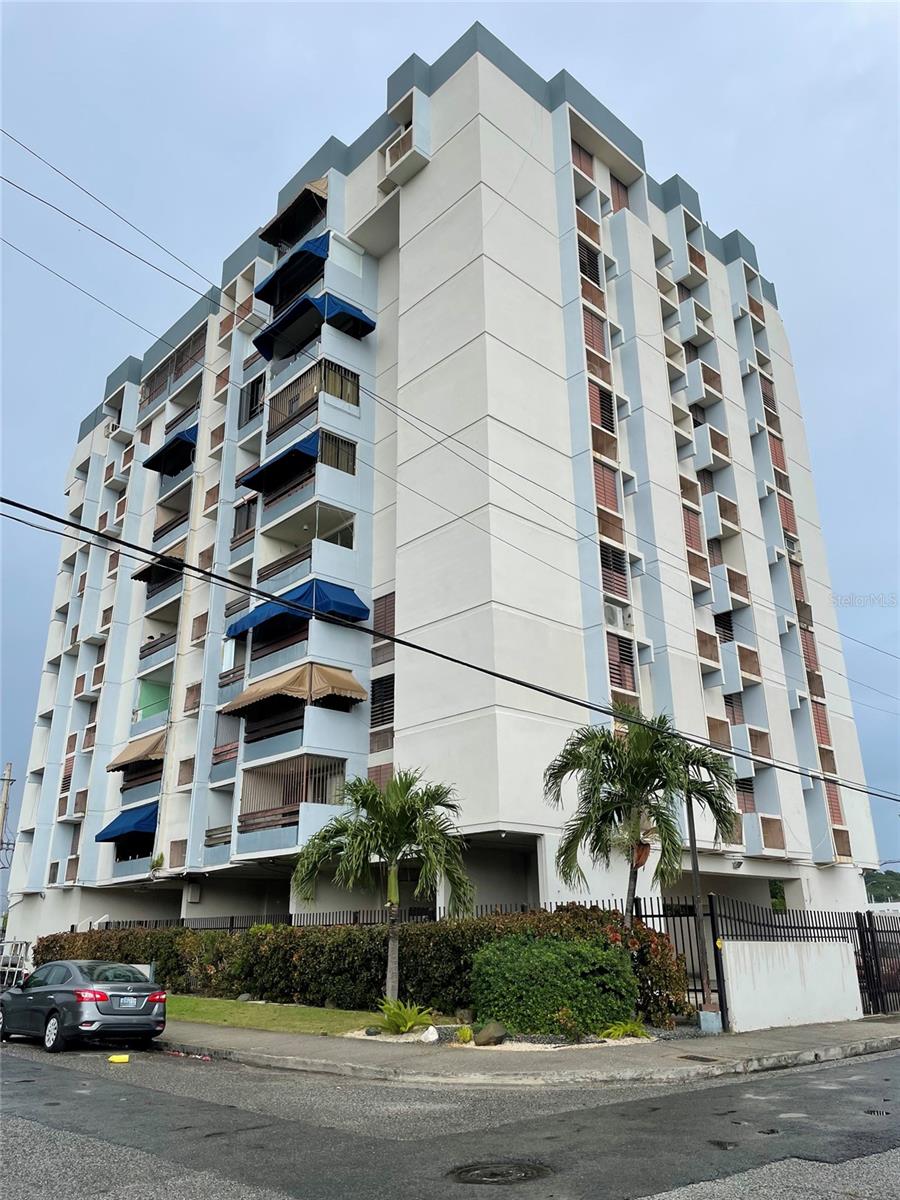 listing main picture