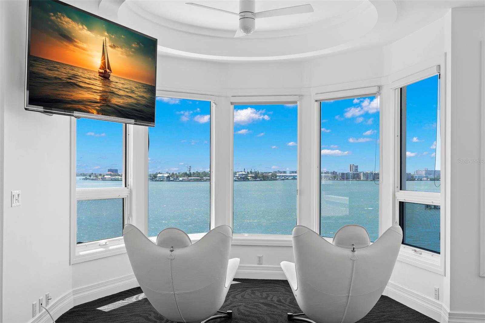 listing main picture