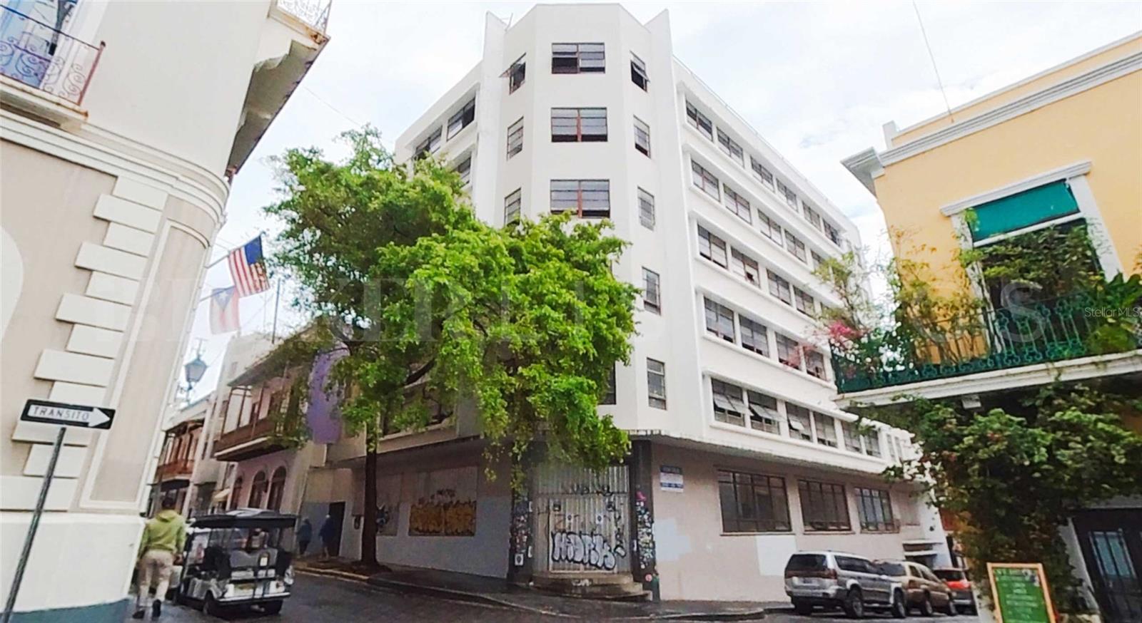 listing main picture