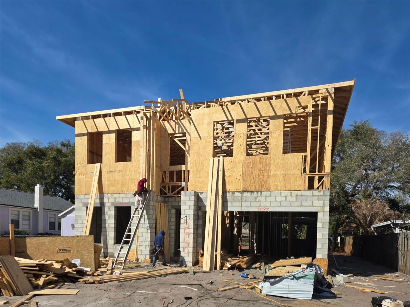 listing main picture