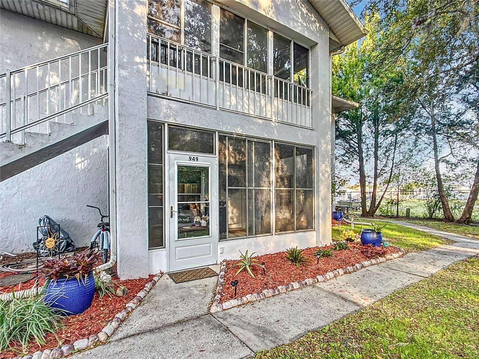 listing main picture