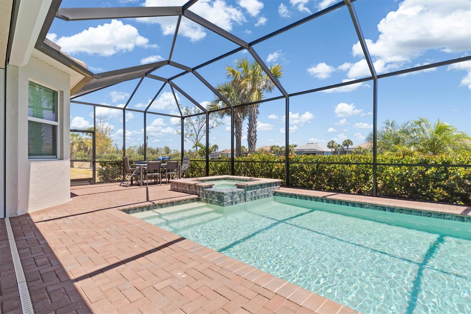 listing main picture