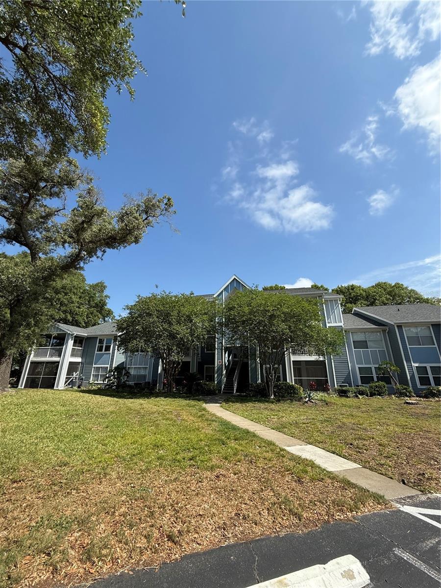 listing main picture