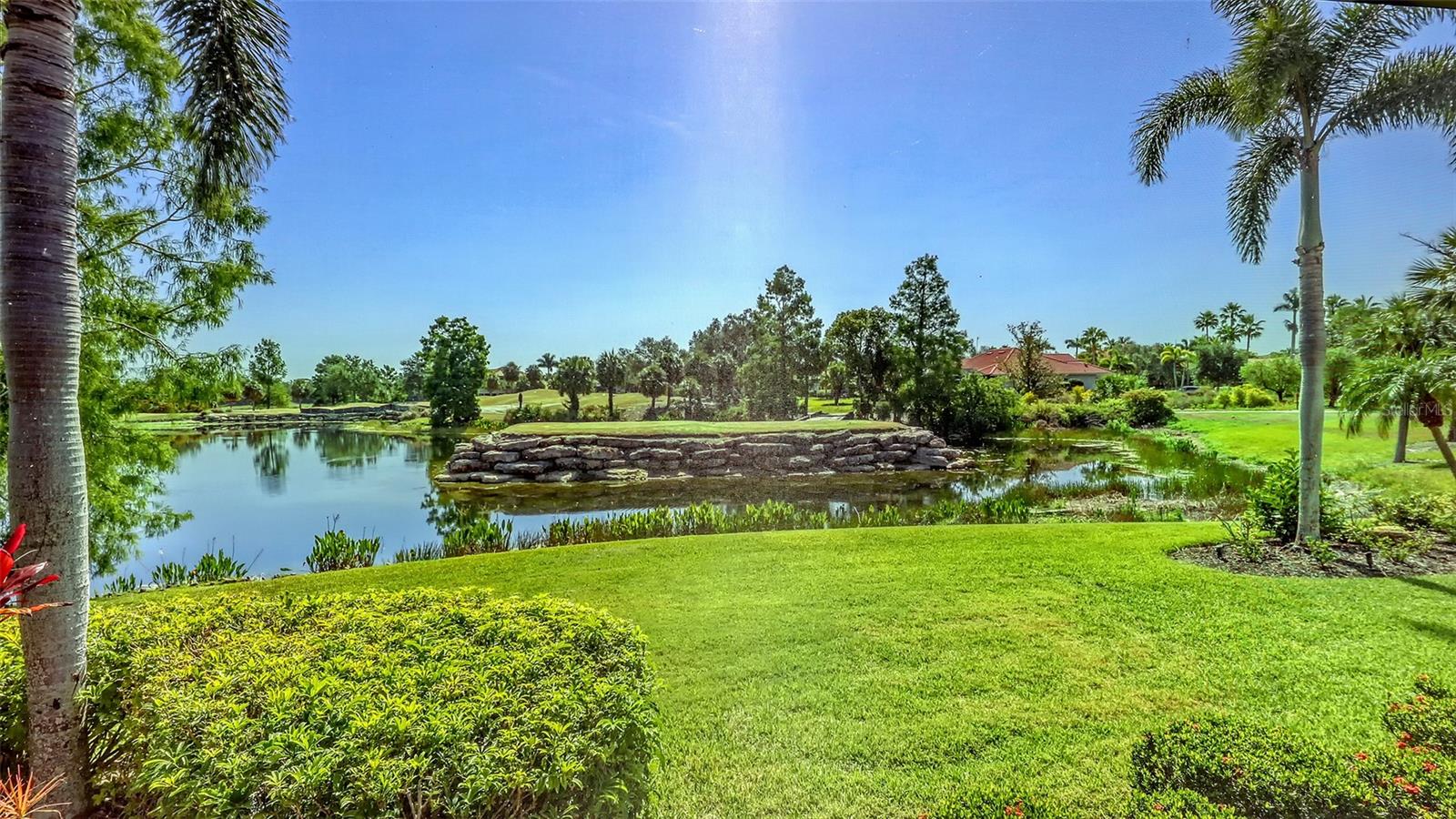 listing main picture