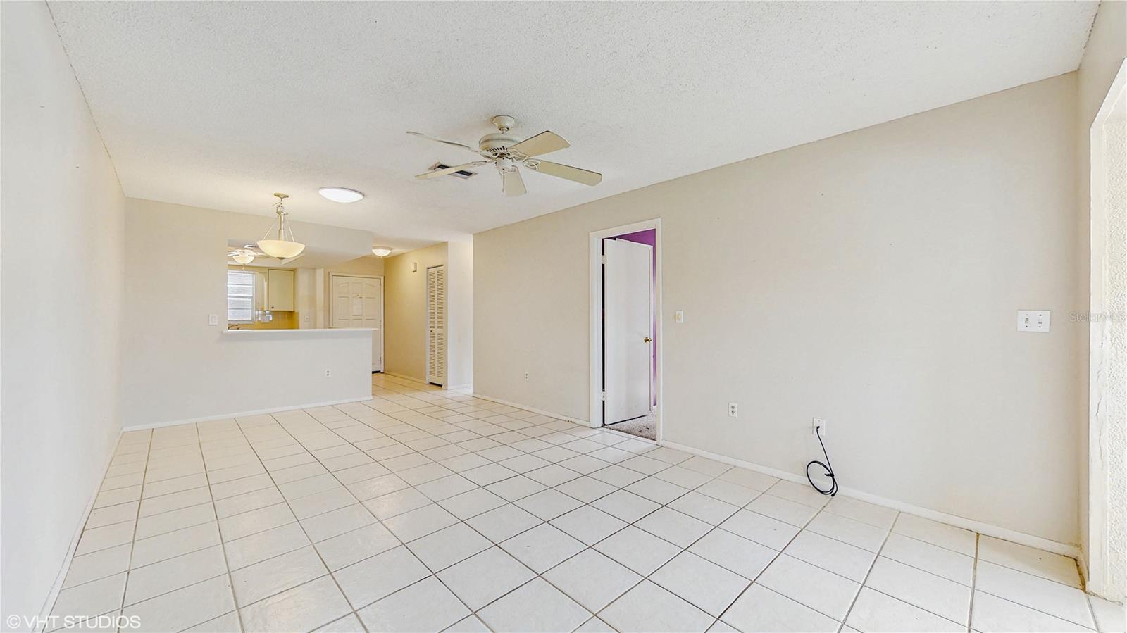 listing main picture