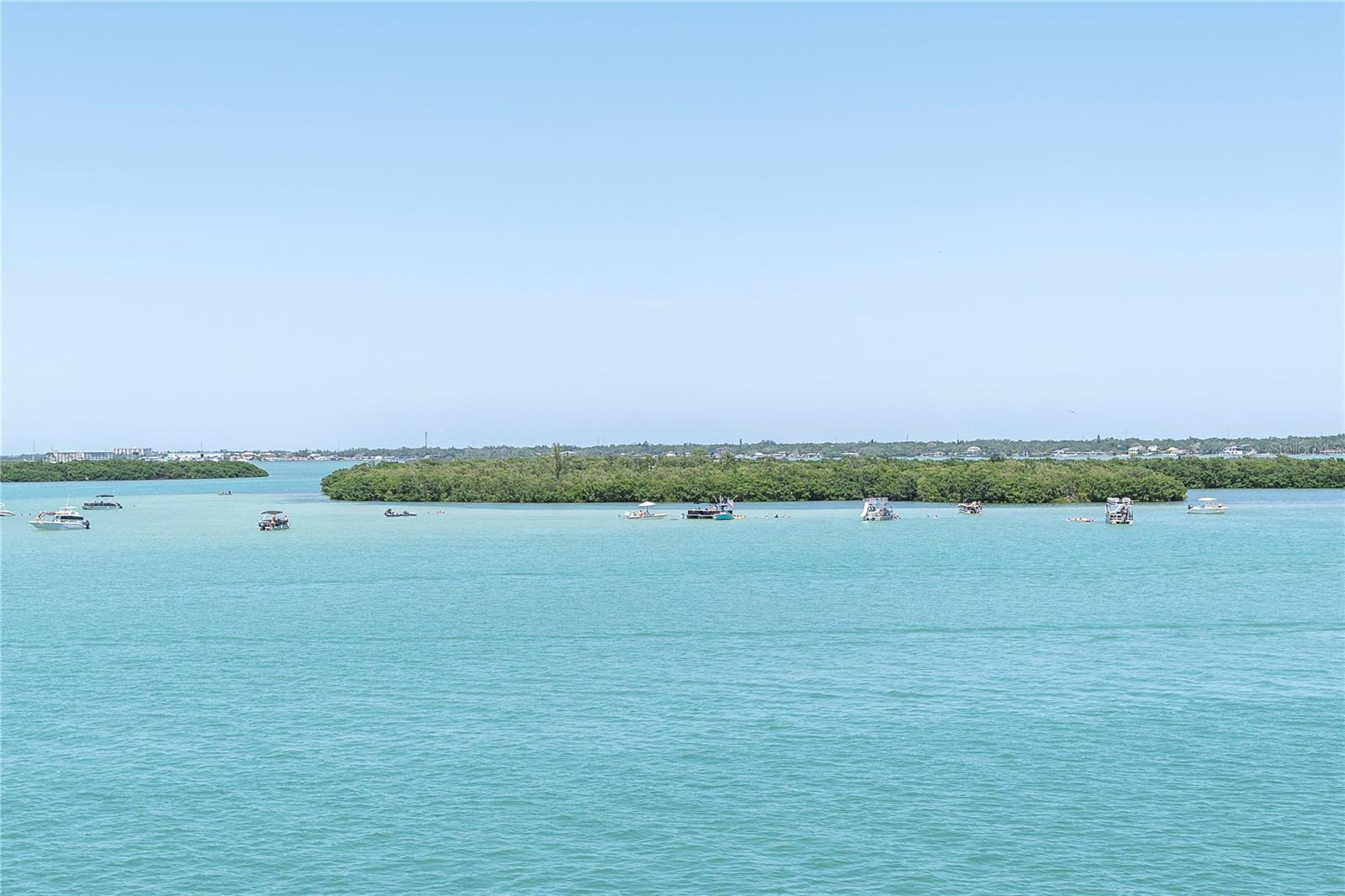 listing main picture