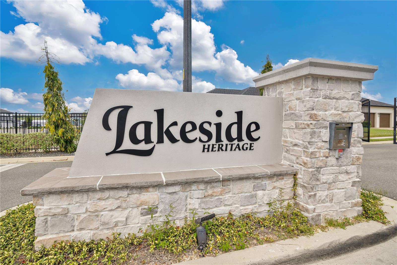 listing main picture