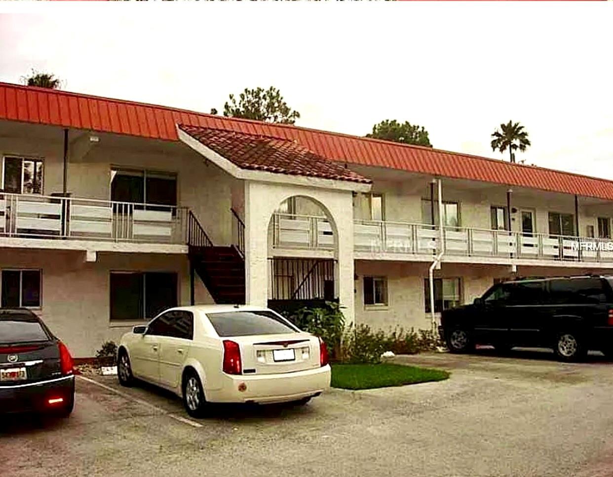 listing main picture