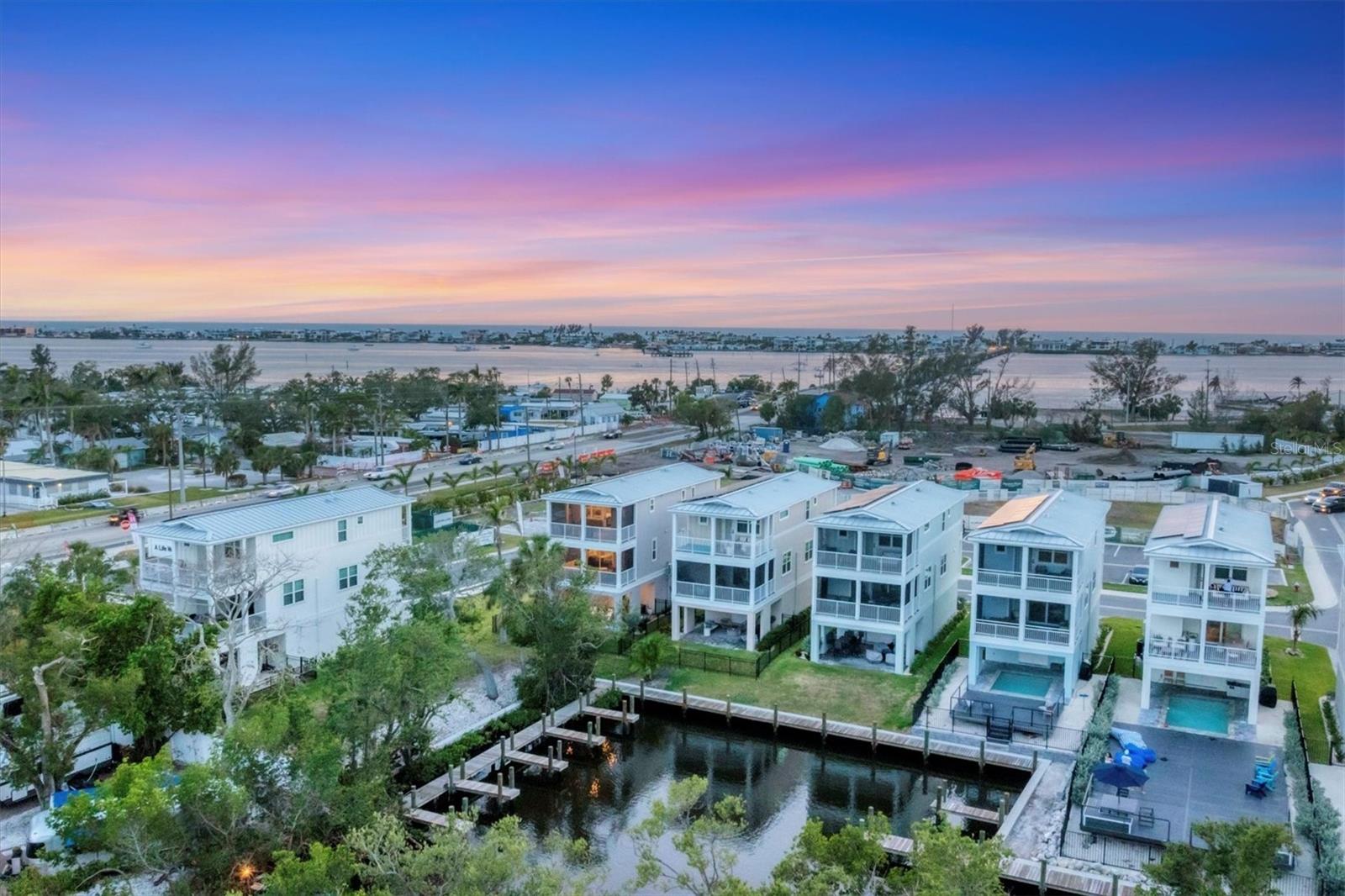 listing main picture