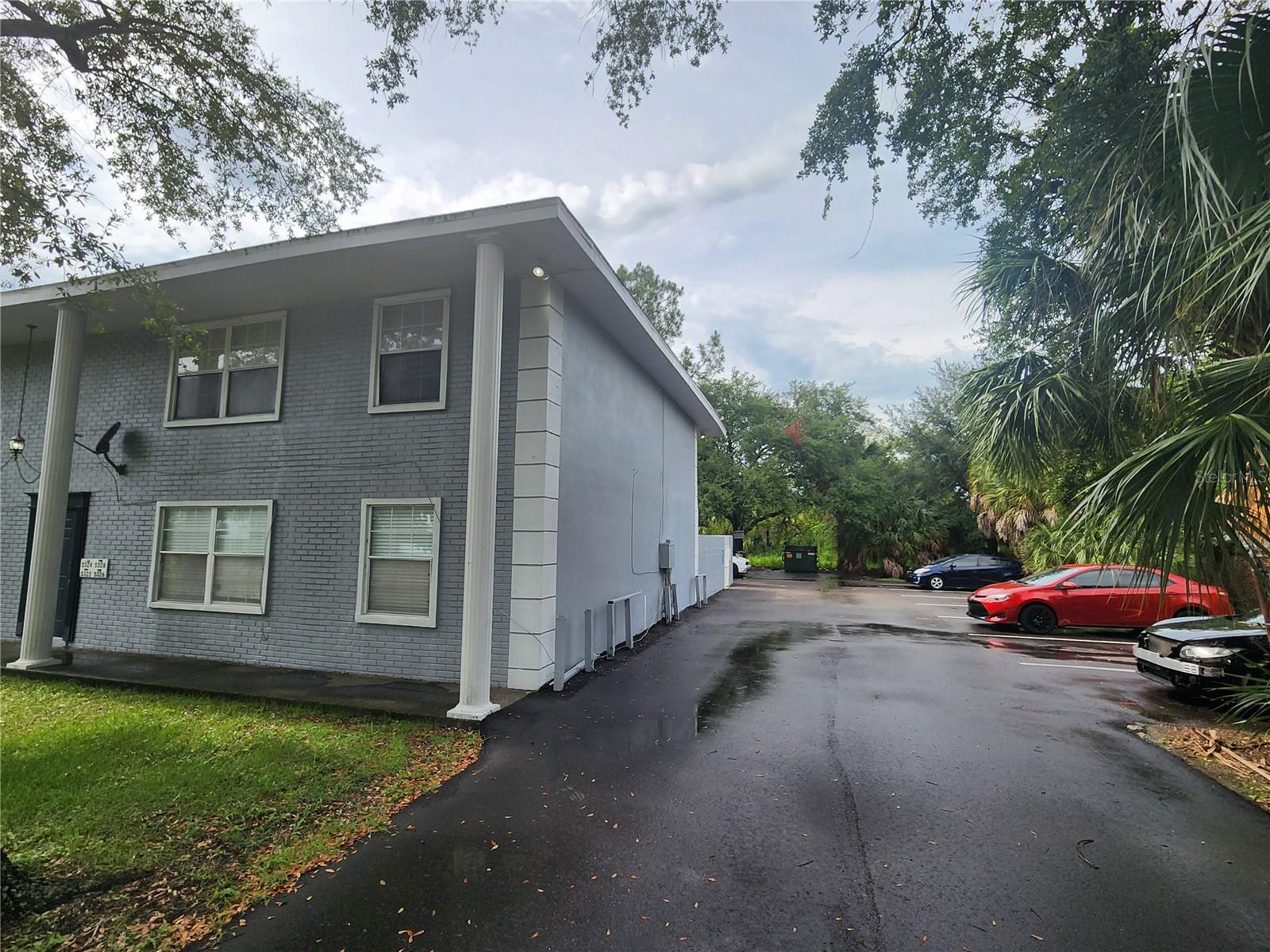 listing main picture