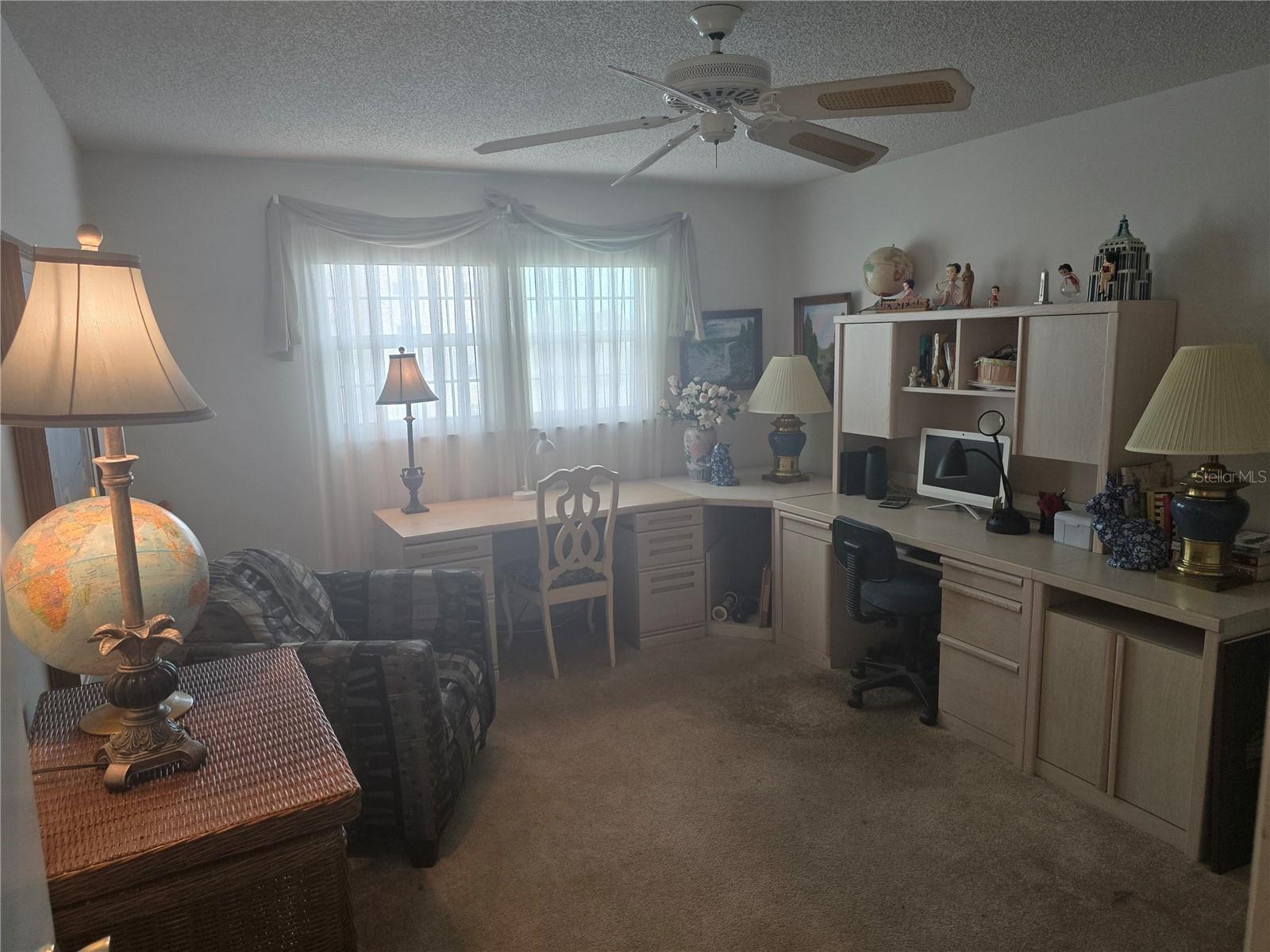 listing main picture