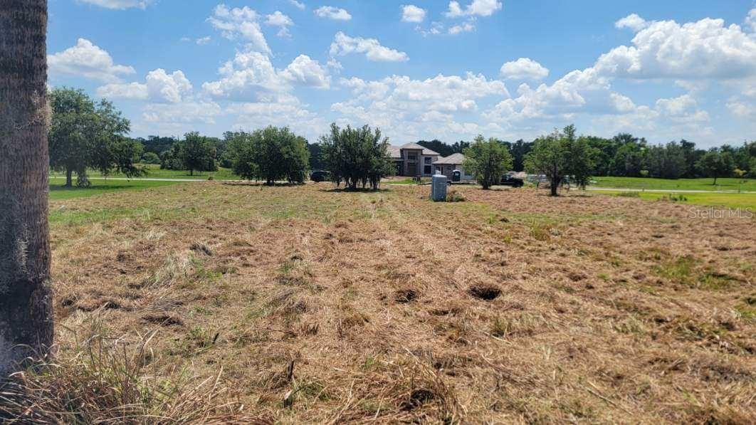 listing main picture