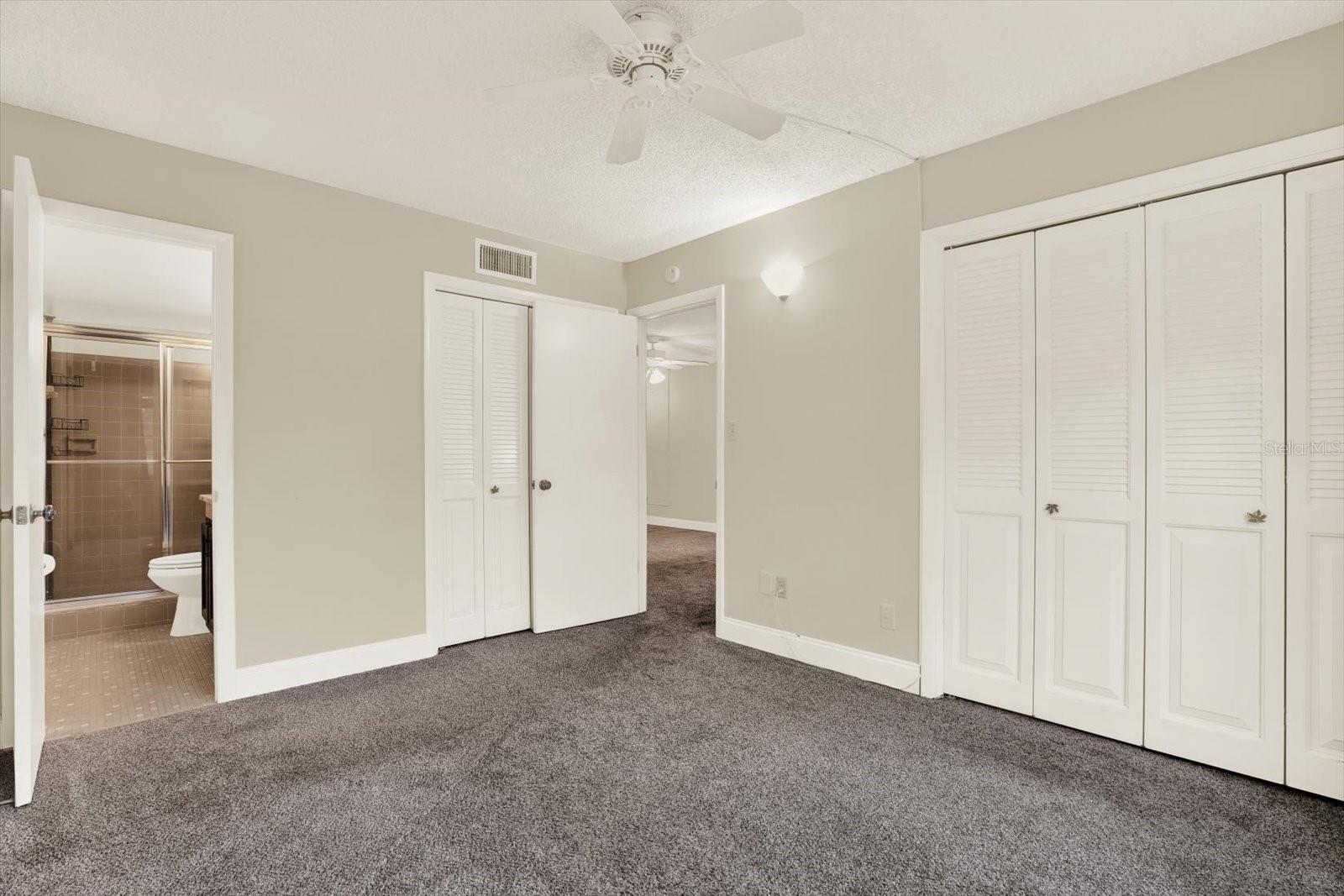 listing main picture