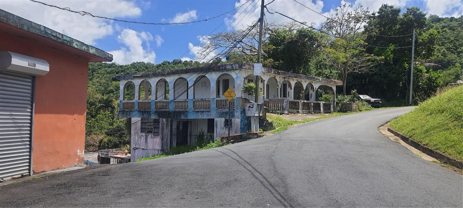 listing main picture