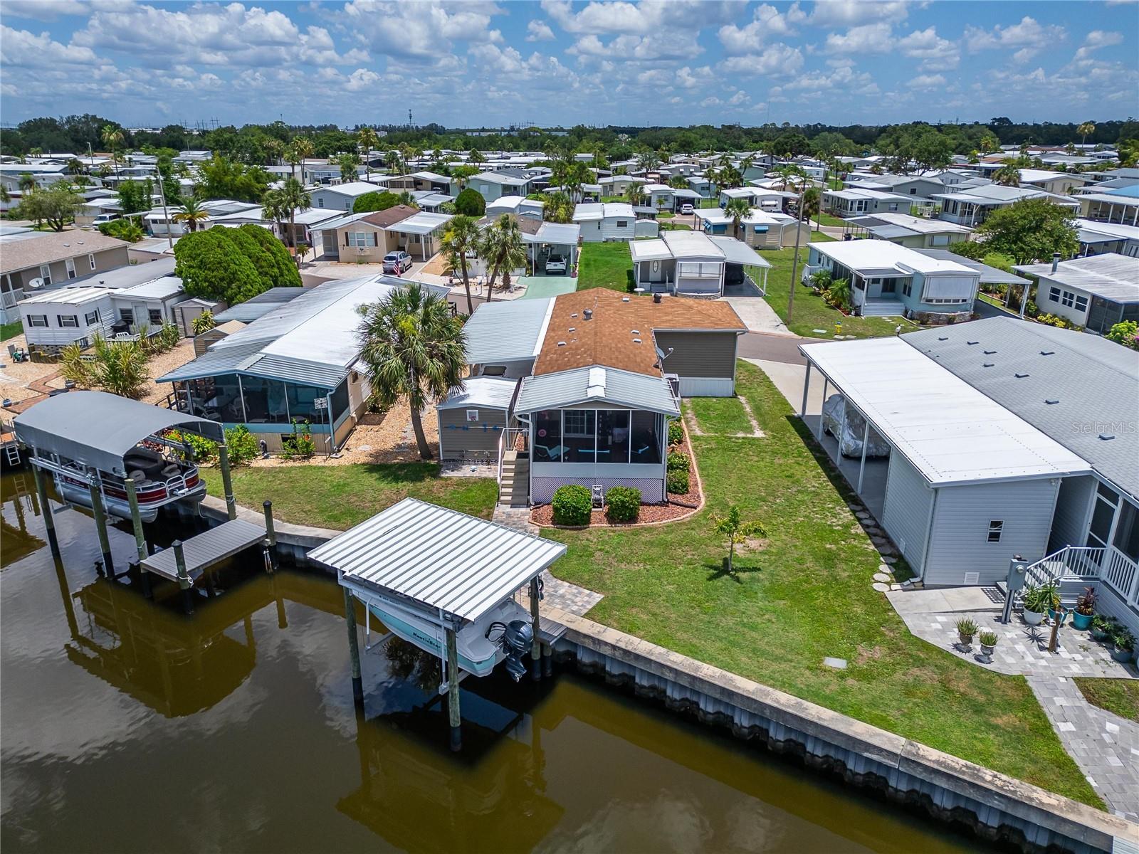 listing main picture