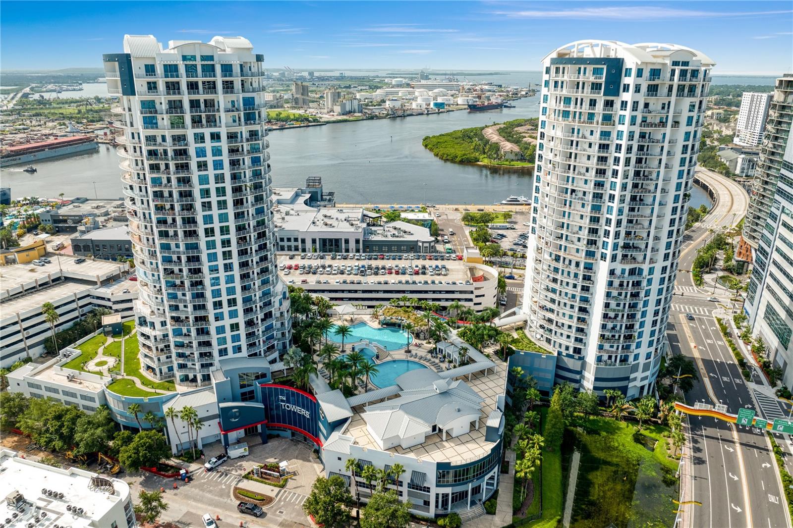 listing main picture