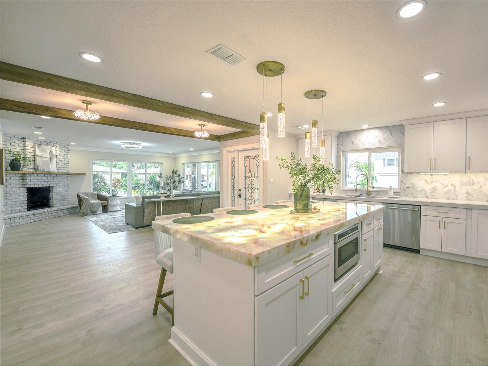 listing main picture