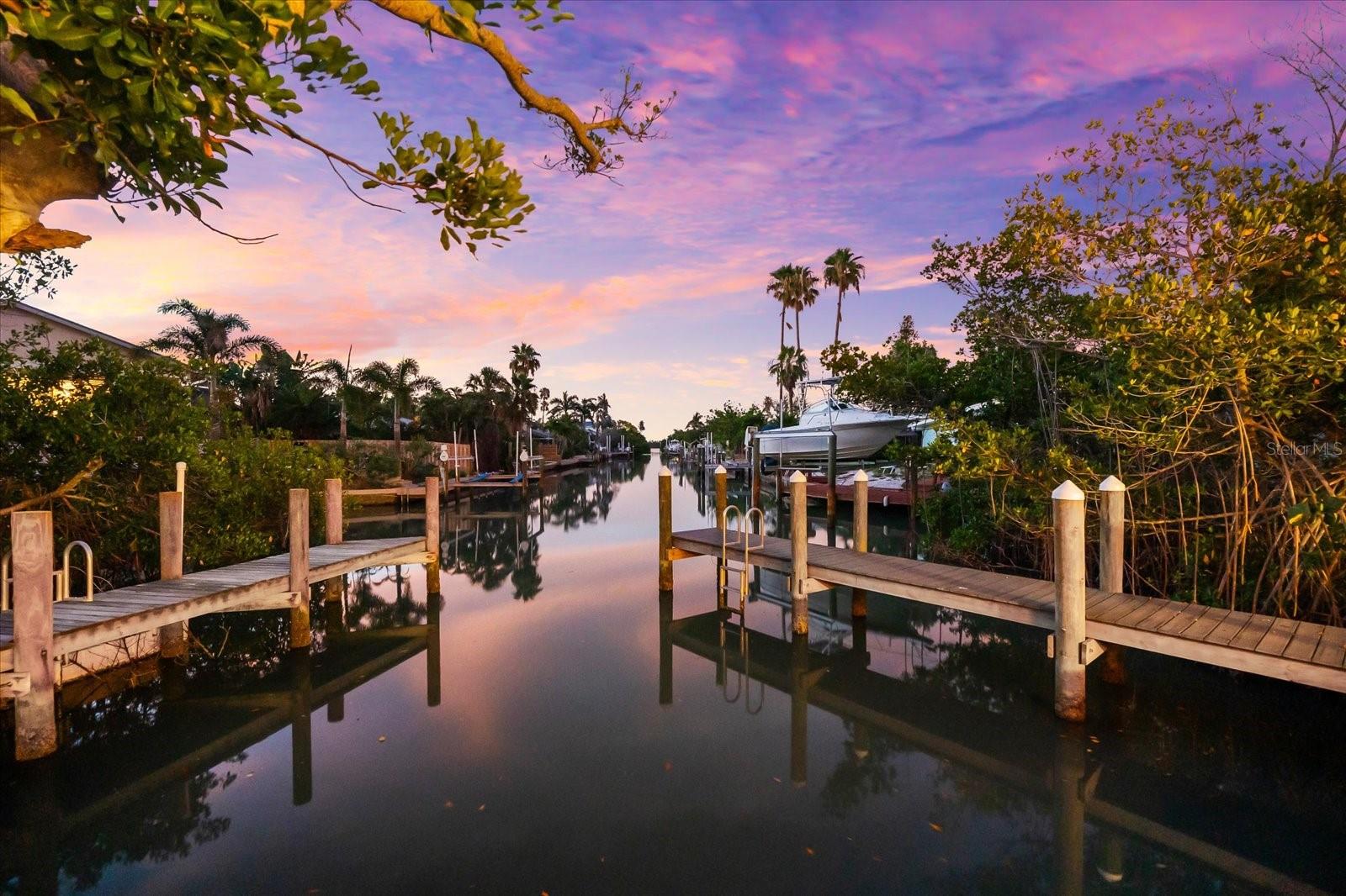 listing main picture