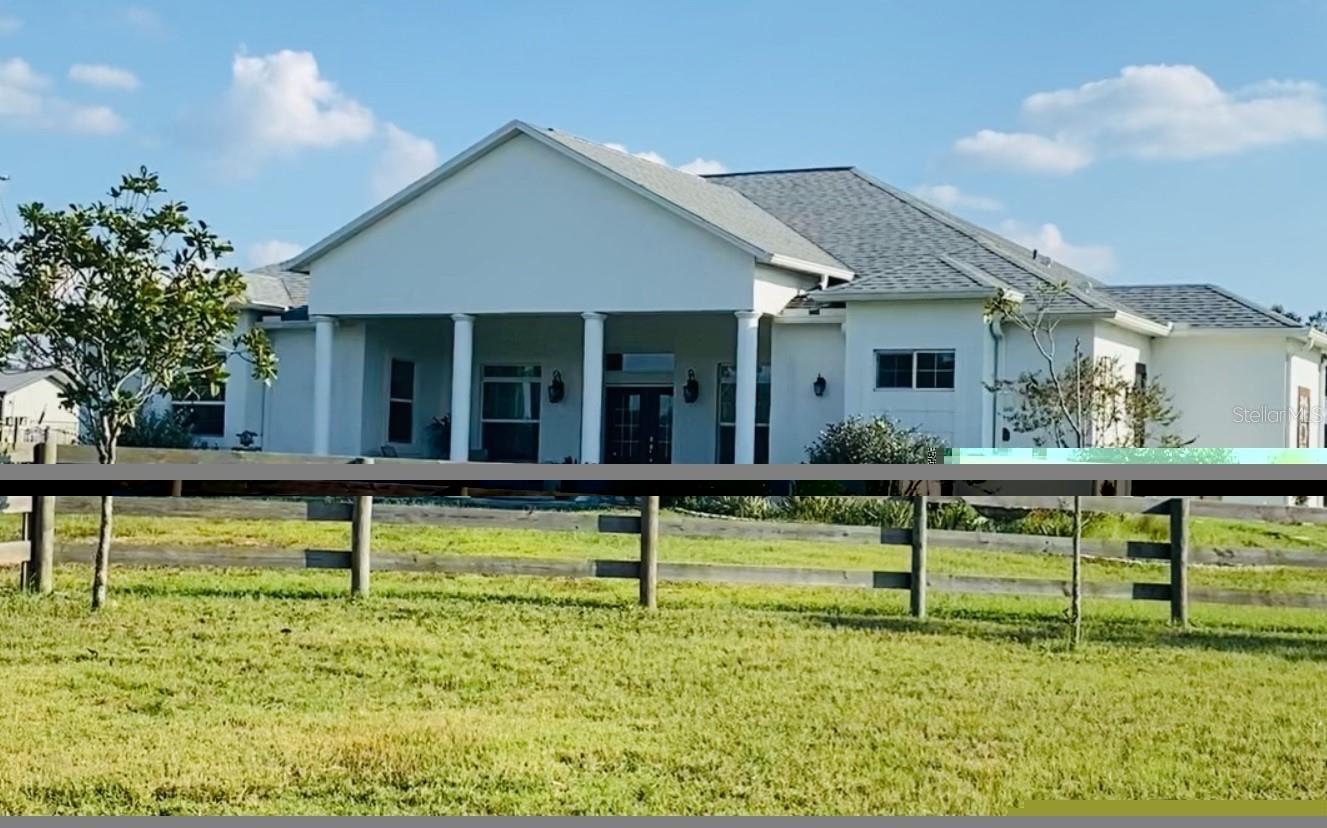 listing main picture