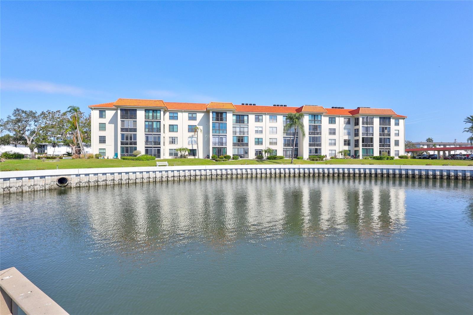 listing main picture