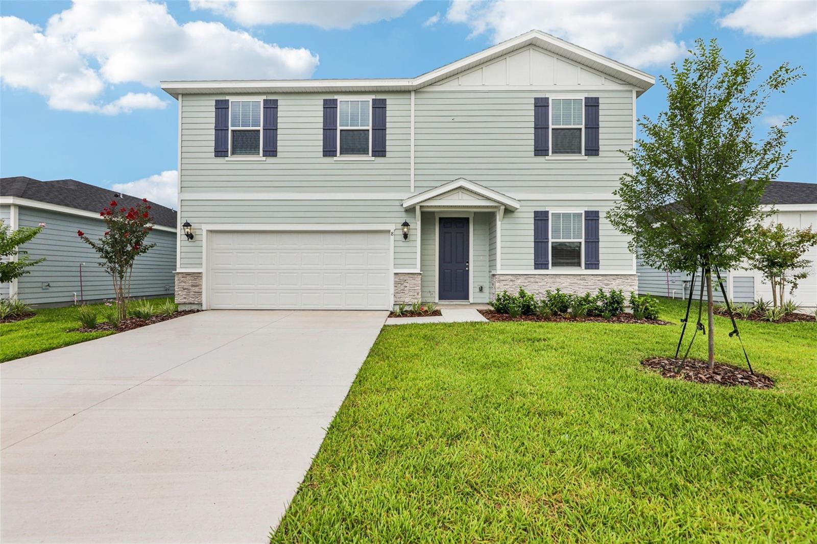 listing main picture