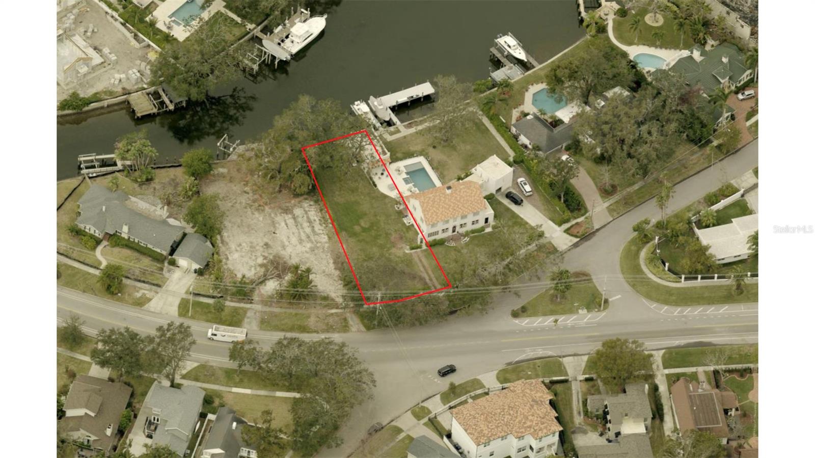 listing main picture