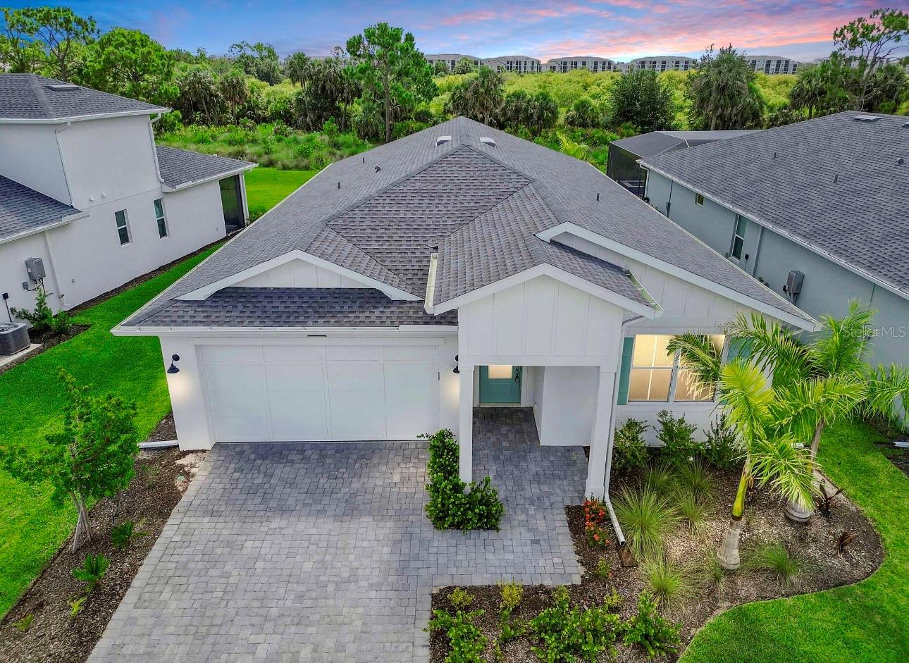 listing main picture