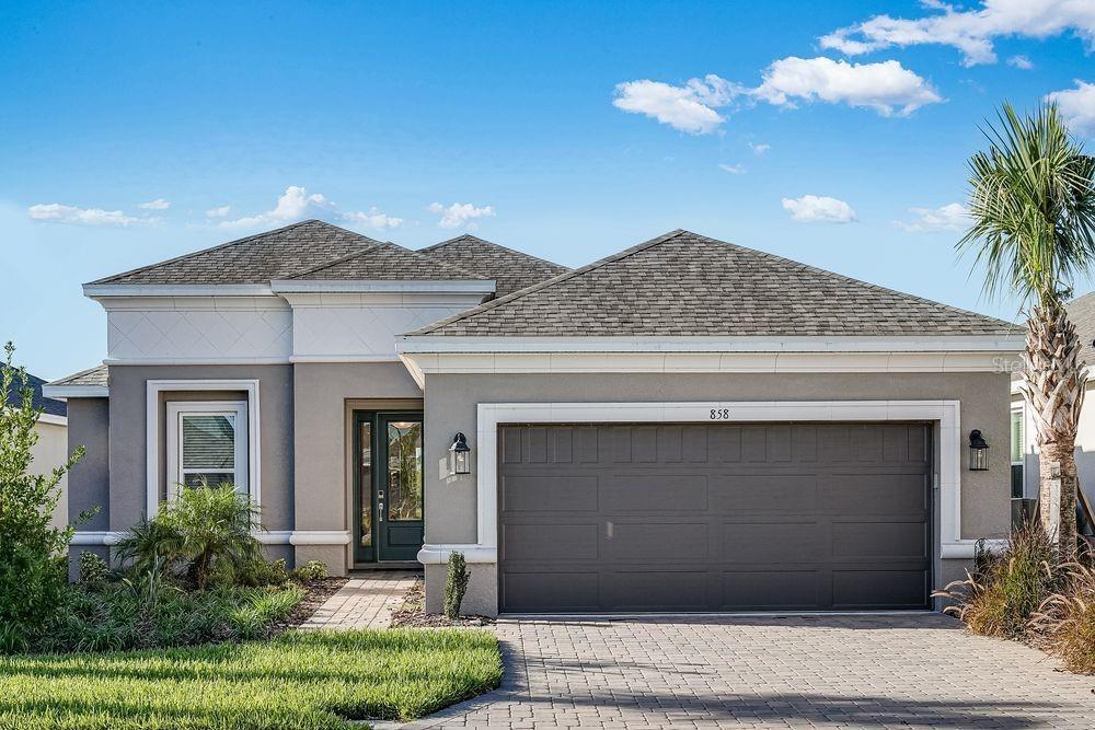 listing main picture