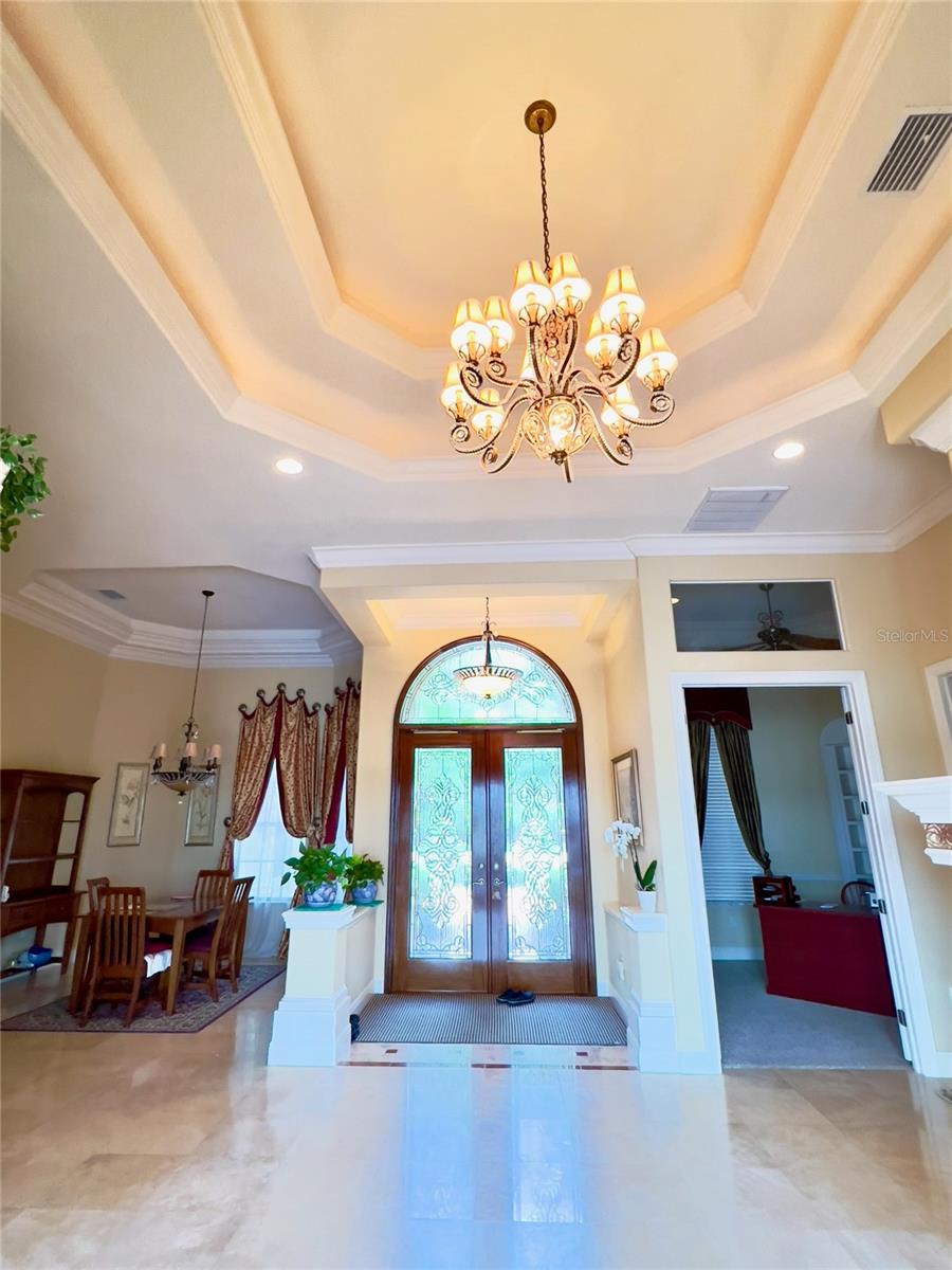 listing main picture