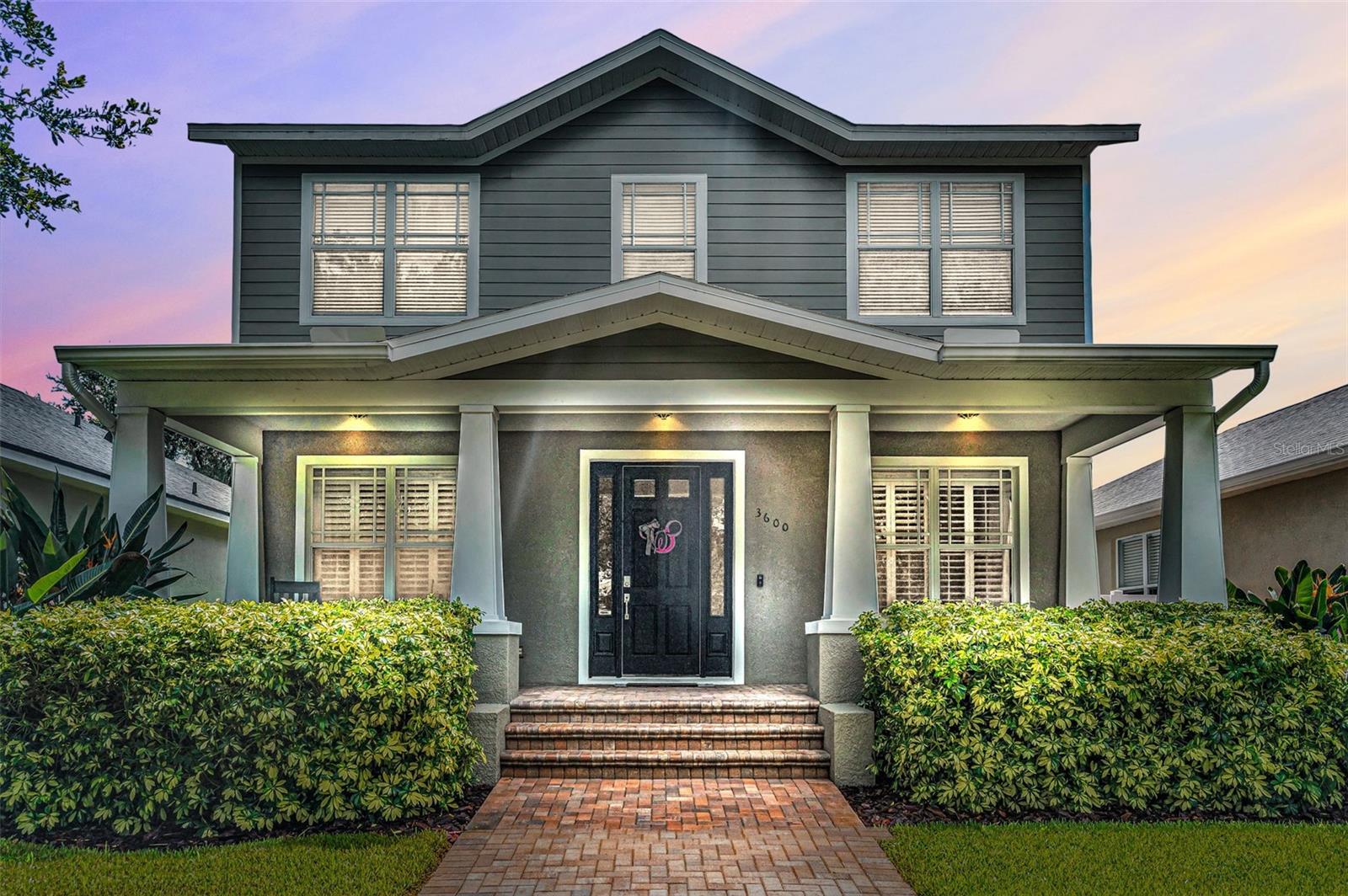 listing main picture