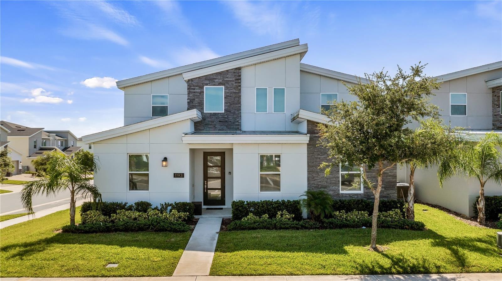 listing main picture