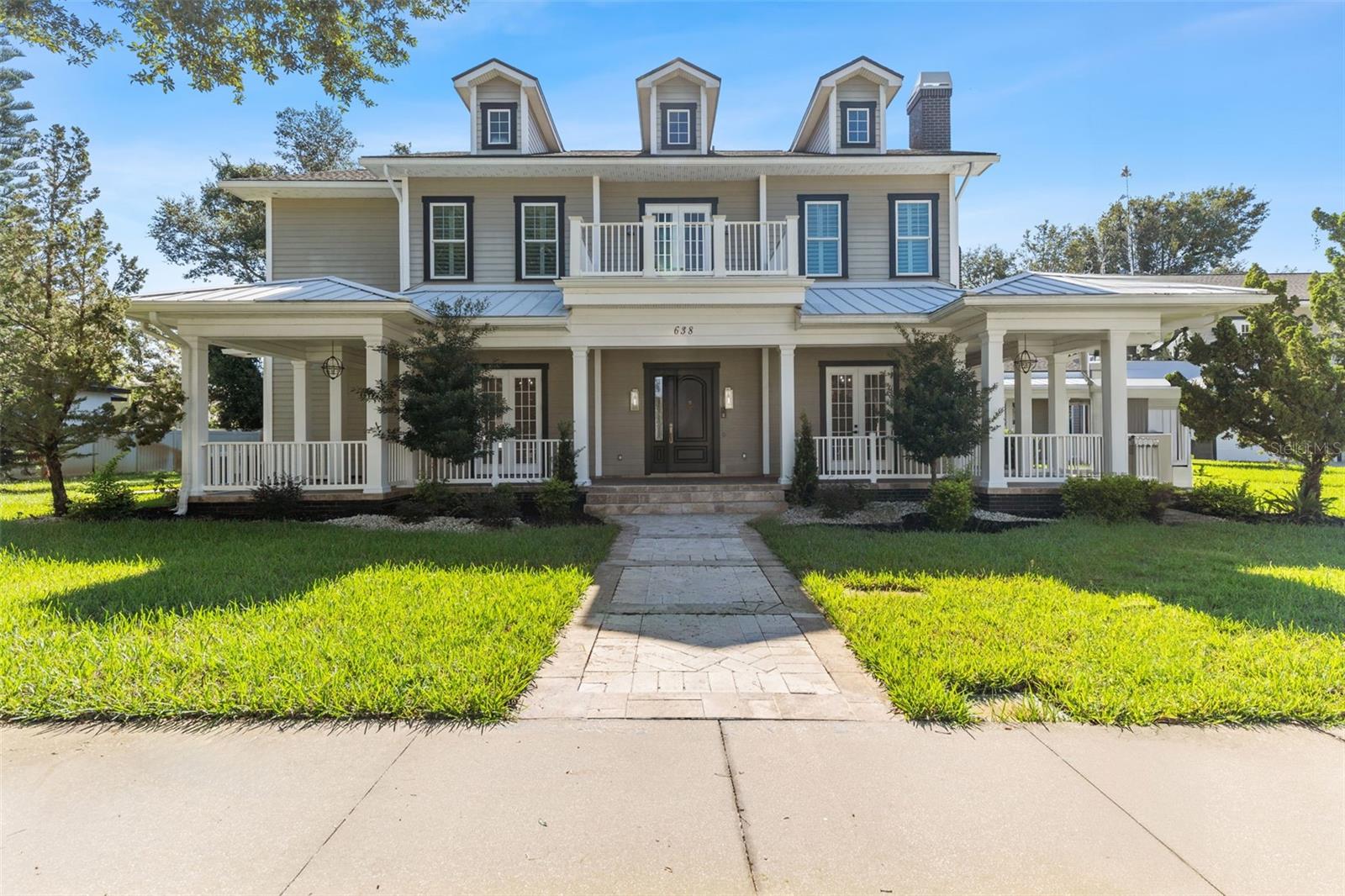 listing main picture